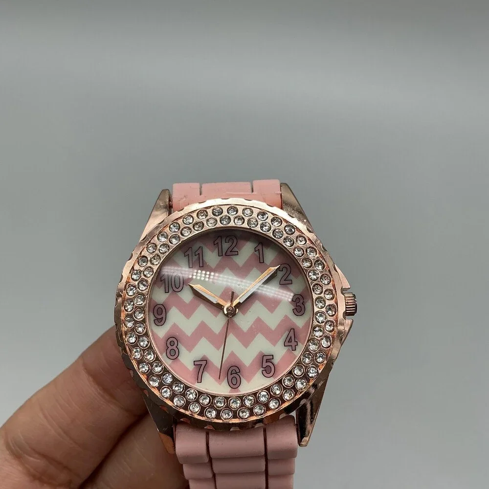 Womens Watch 39mm Pink Chevron Dial Crystal Bezel Pink Silicone Quartz W770